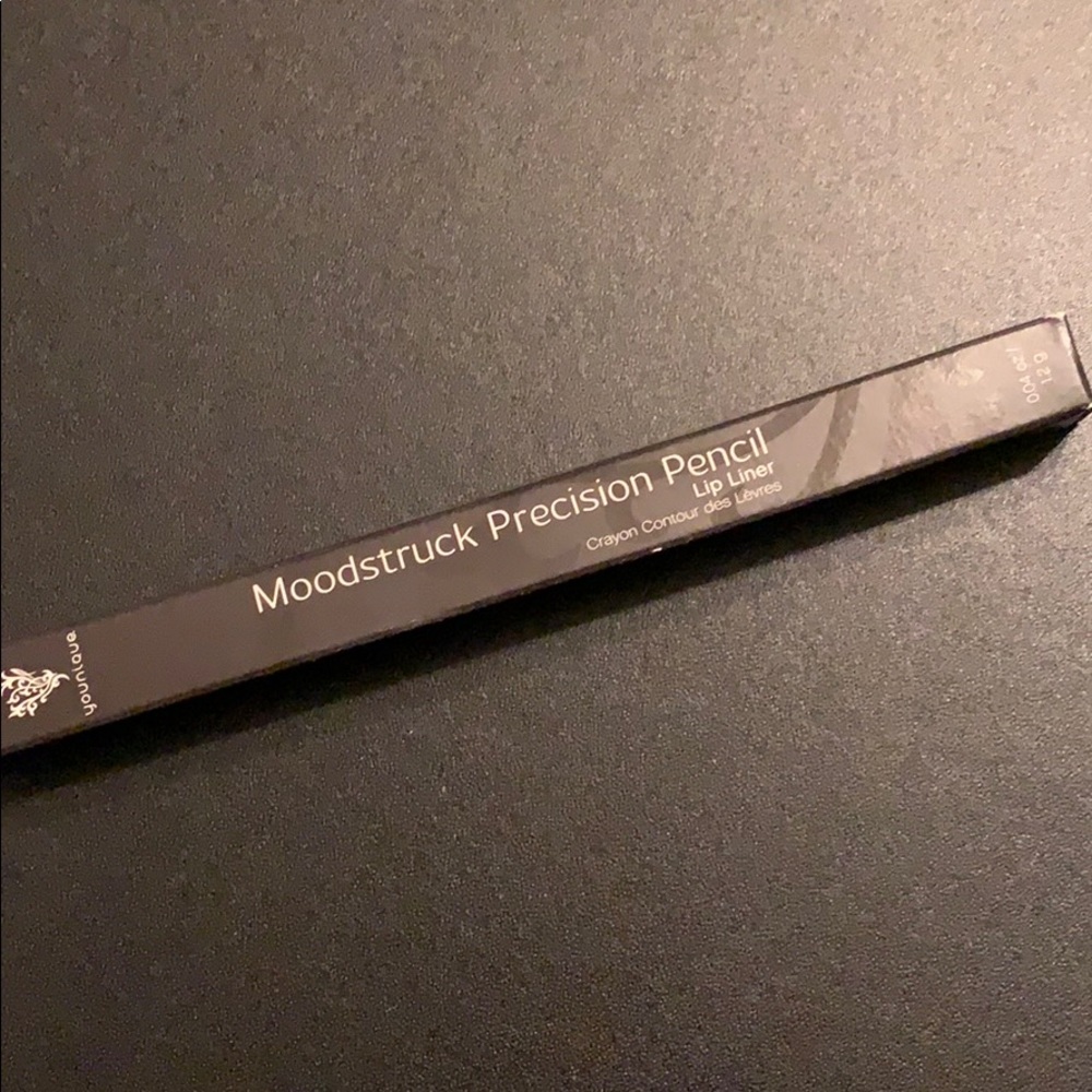 Younique Precision Pencil Lipliner